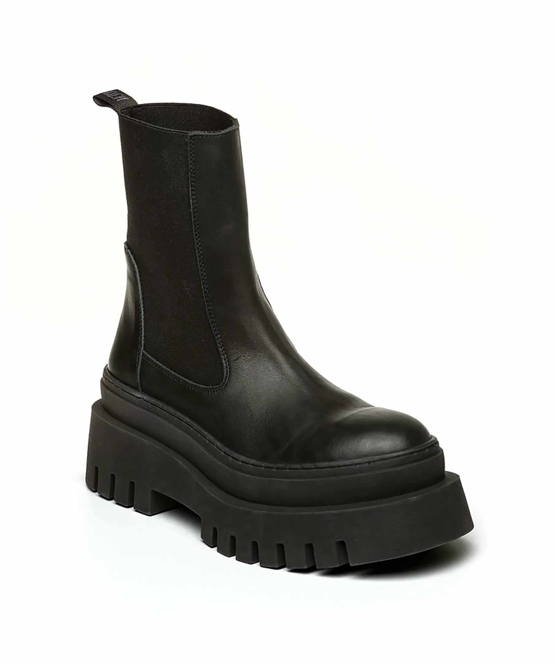 Steve Madden Chelsea Boots^Cassandra Boots