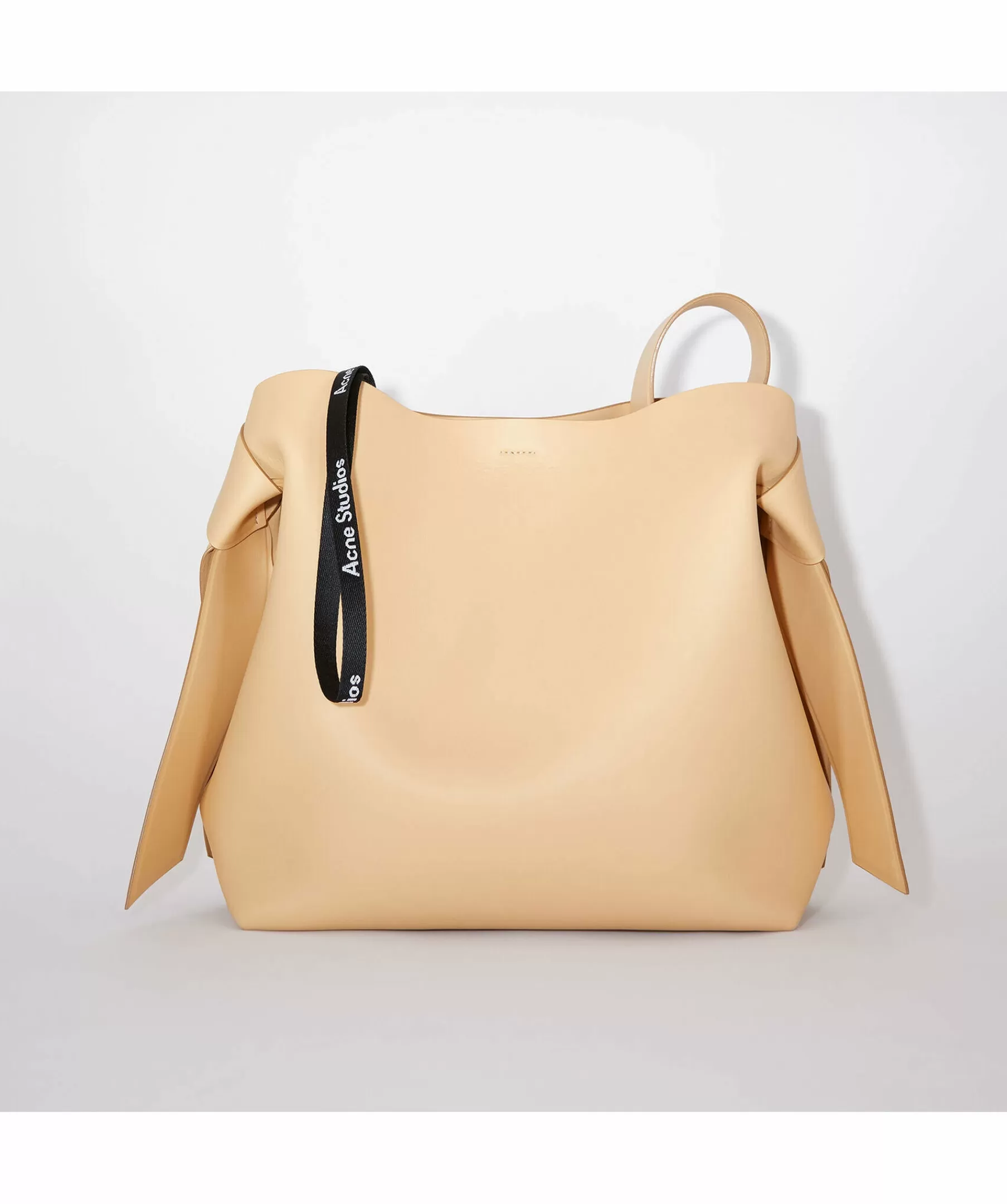 Acne Studios Handvaskor^Musubi Midi Bag