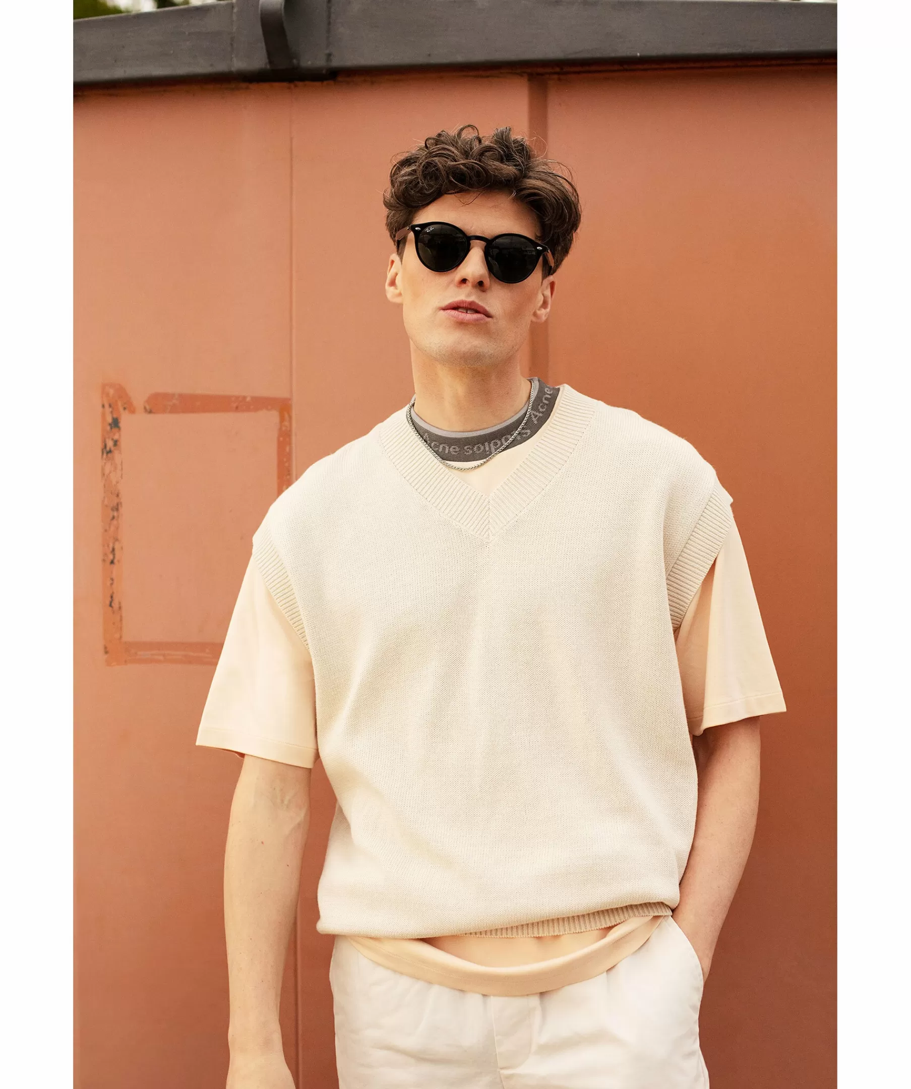 Acne Studios T-Shirts^Neck Logo Tee